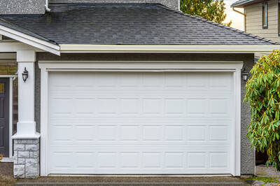 How To Manually Open And Close Your Garage Door?